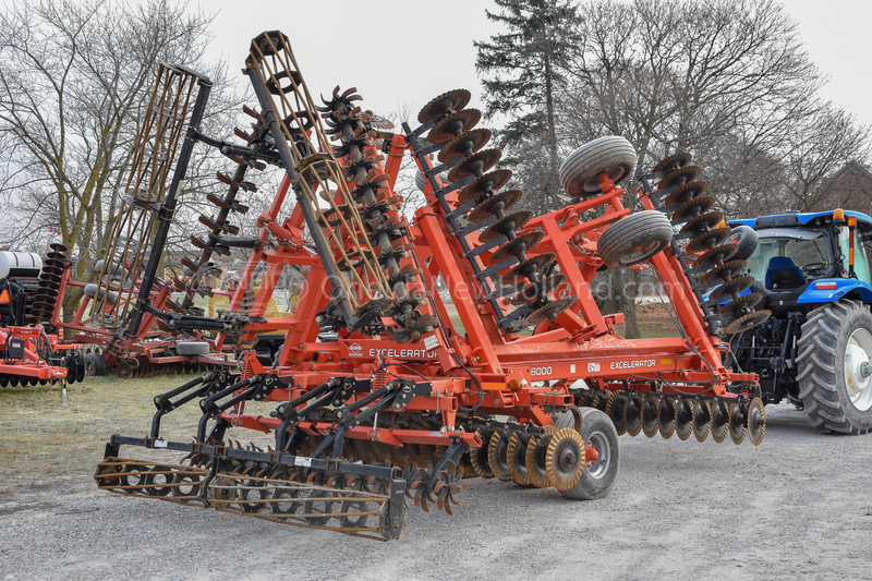 resized_1733159758-KUHN 8000_09