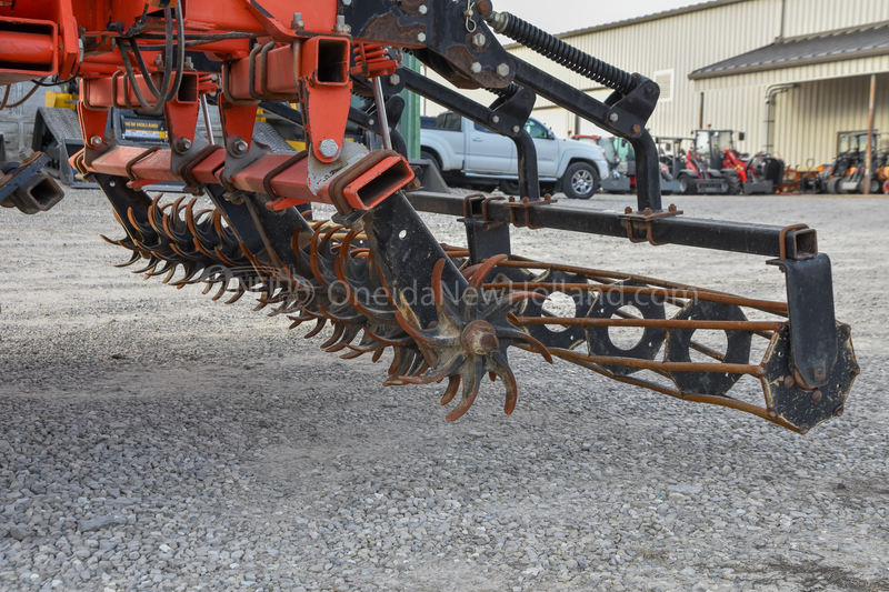 resized_1733159761-KUHN 8000_17