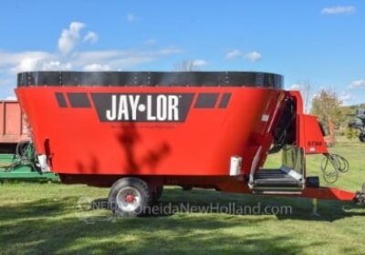 Jaylor 5750 Twin Auger TMR Mixer