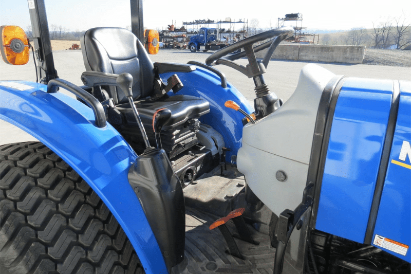New Holland Boomer 55 Compact Tractor