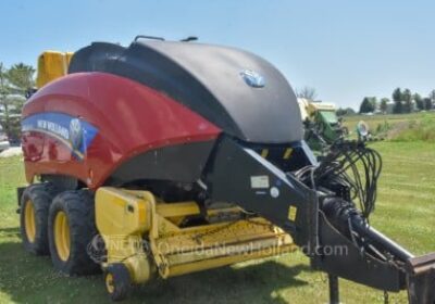 NEW HOLLAND BIG BALER 330