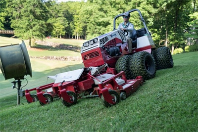 MJ840_Contour_Mower_Thornblade_09814