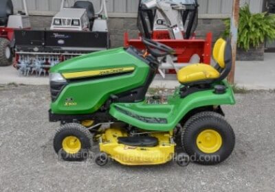2015 John Deere X300 48″ Lawn Tractor