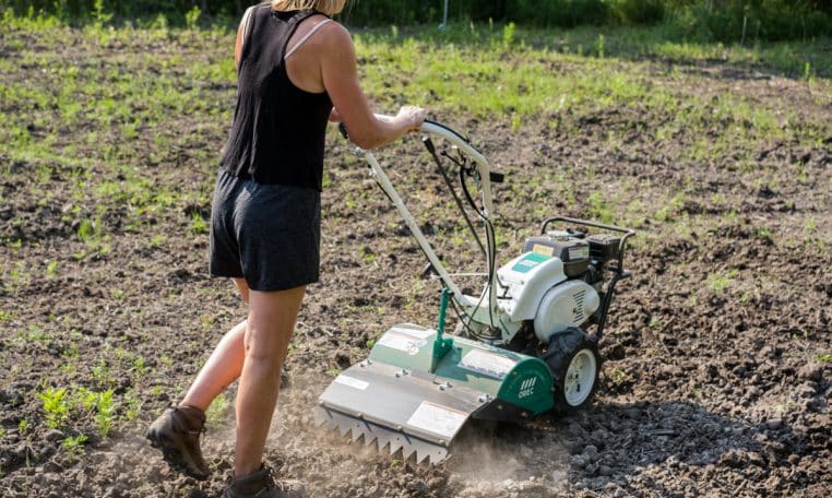 2020-Web-Gardenquake-rear-tine-tiller-Action-48-762x456